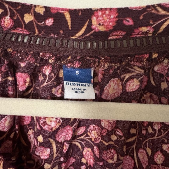 Old Navy Floral Boho Women's S Burgundy Pink Peasant Blouse Lace Cottagecore - Picture 8 of 8